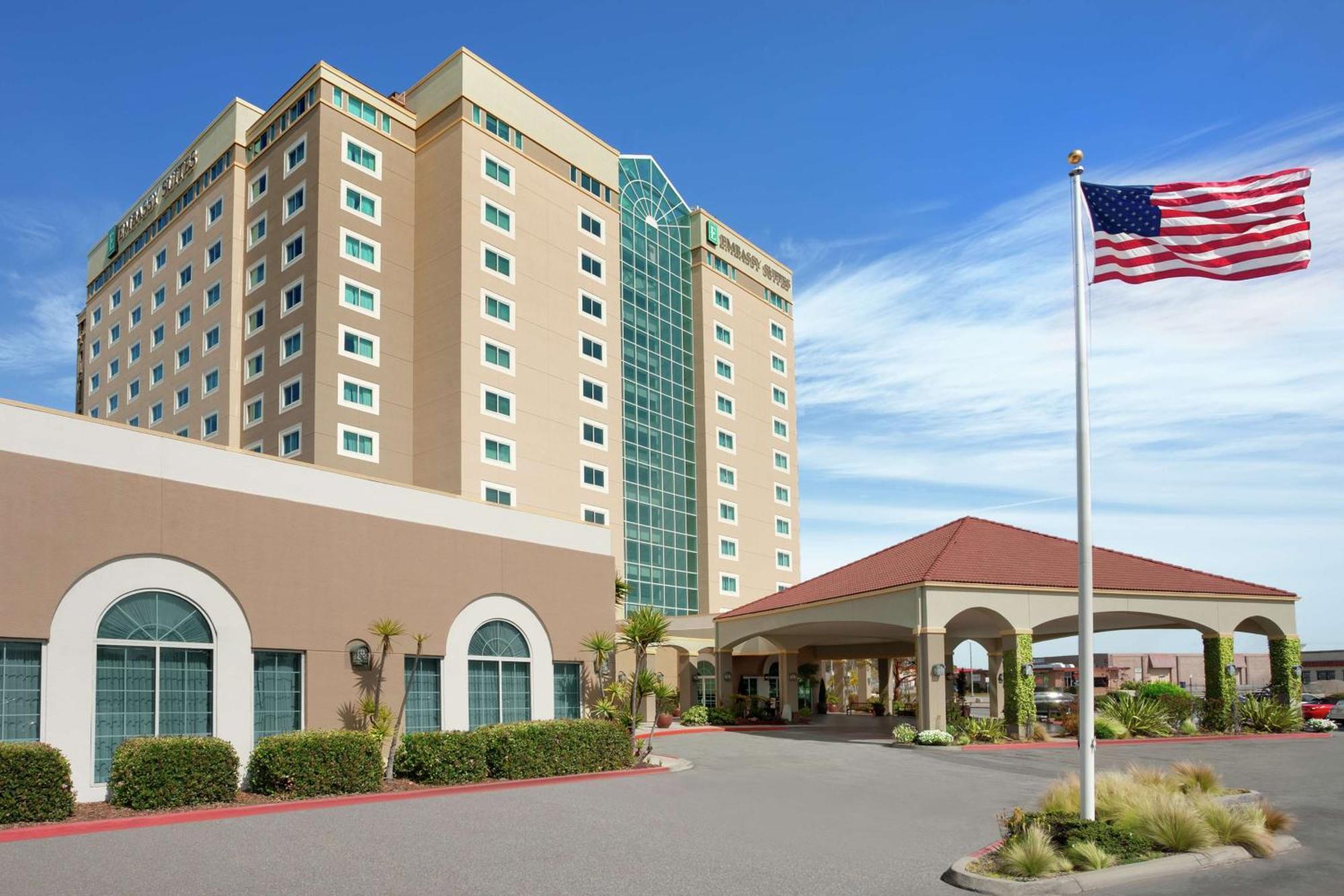 Embassy Suites By Hilton Monterey Bay Seaside Exterior photo