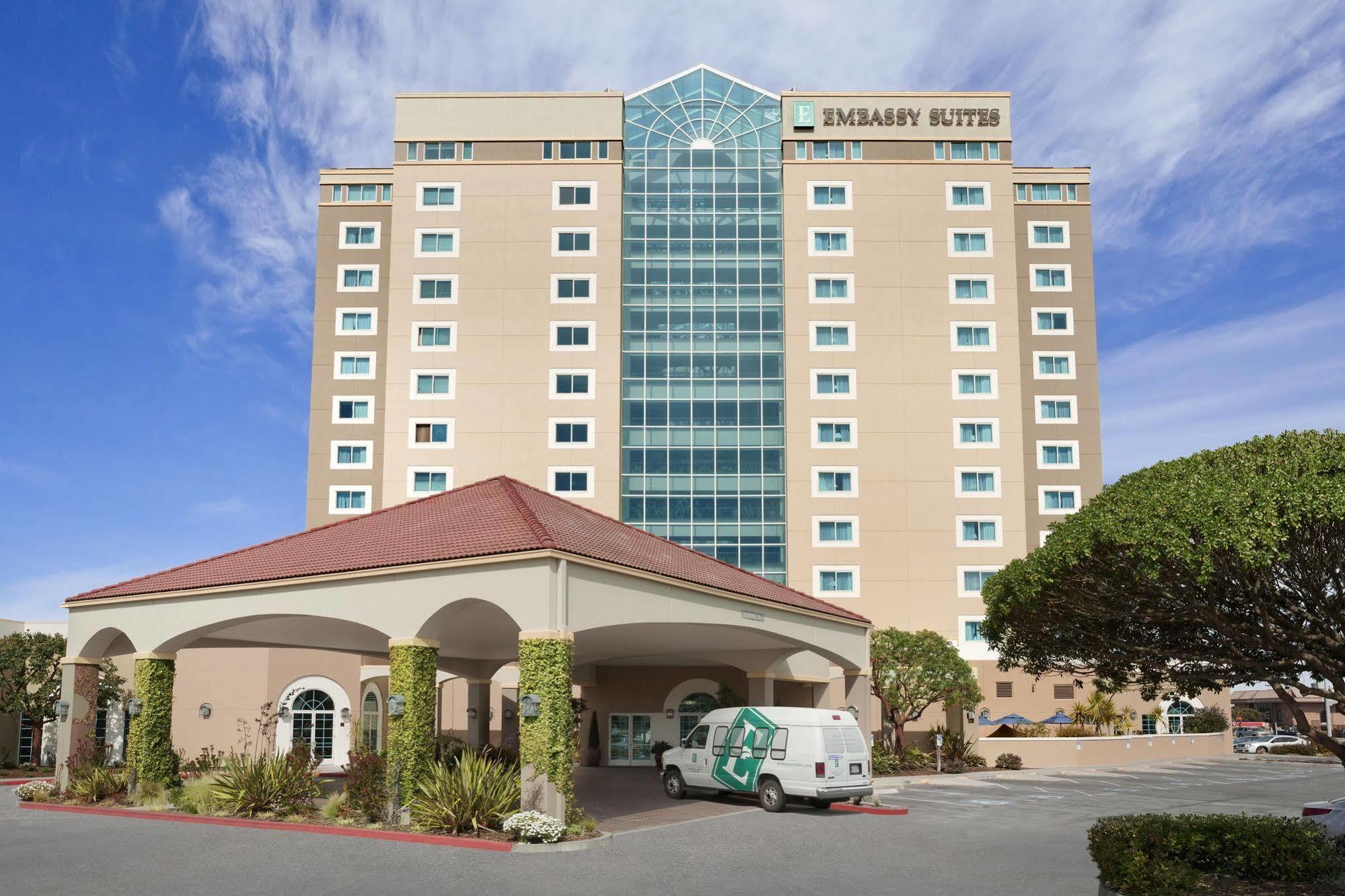 Embassy Suites By Hilton Monterey Bay Seaside Exterior photo