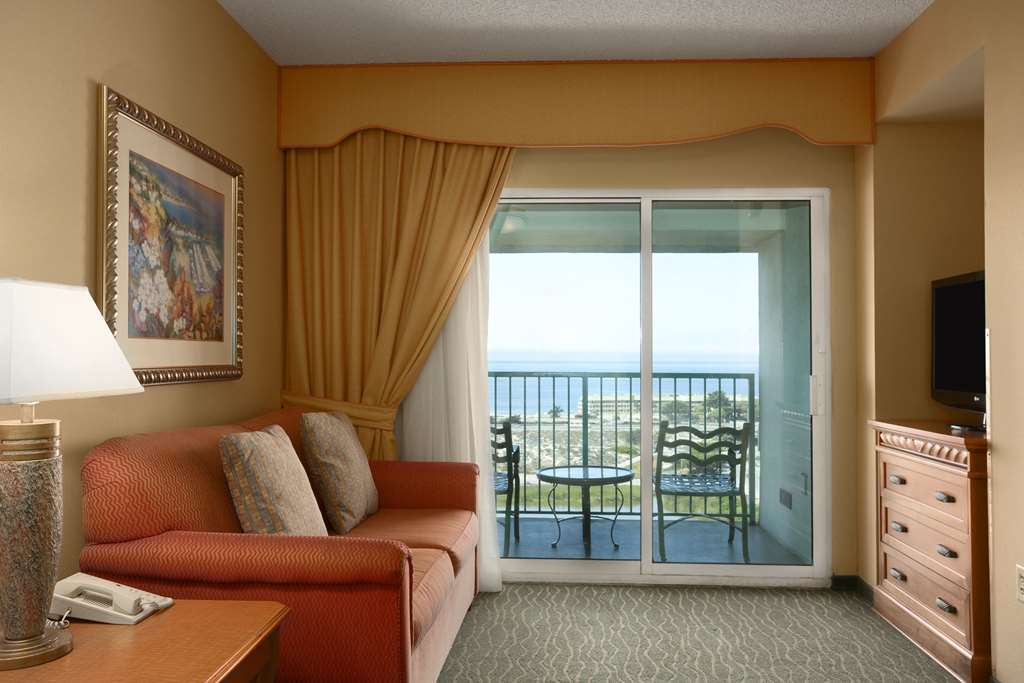 Embassy Suites By Hilton Monterey Bay Seaside Room photo